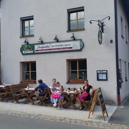 Zur Frischen Quelle Hotel Oberasbach Buitenkant foto