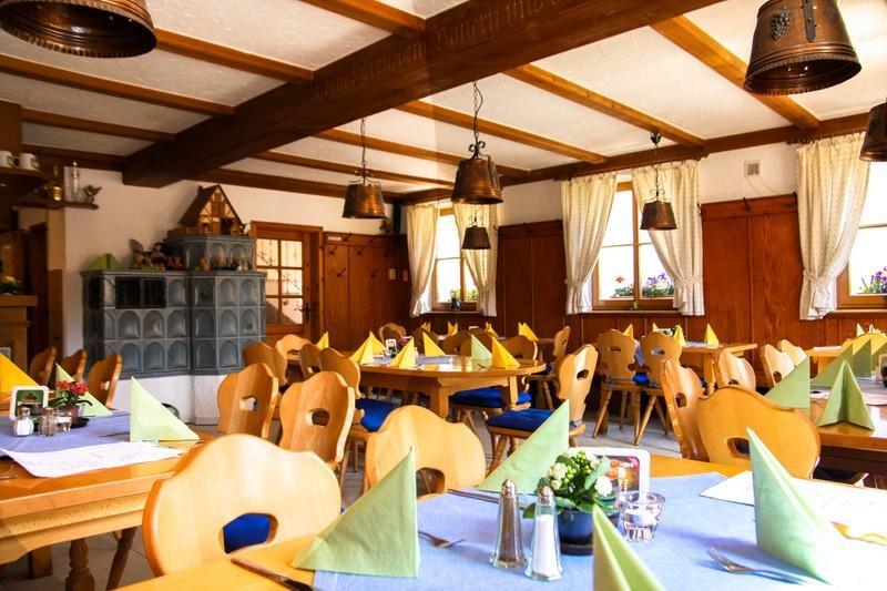 Zur Frischen Quelle Hotel Oberasbach Buitenkant foto