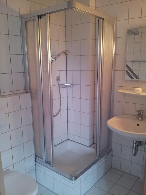 Zur Frischen Quelle Hotel Oberasbach Kamer foto